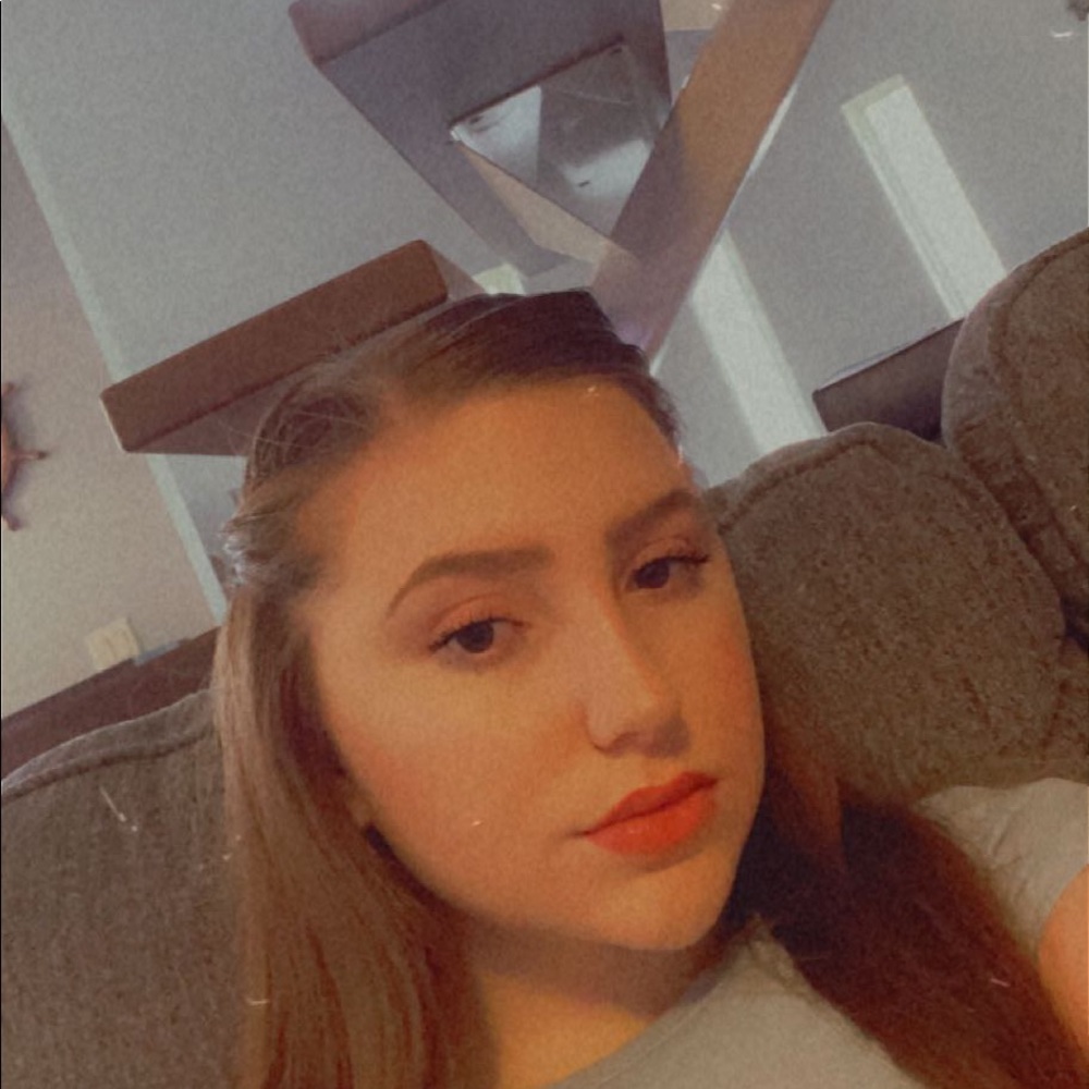 Meet your Posher, Sydni